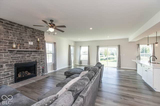 16789 Ayshire Drive, Fishers, IN 46037, photo 4 of 32