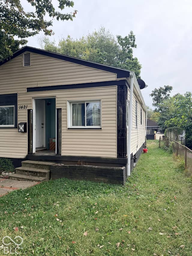 1421 W 25th, Indianapolis, IN 46208, photo 3 of 21