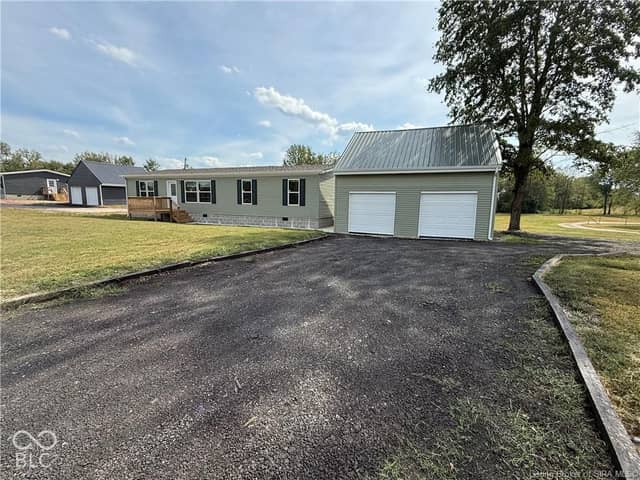 5950 N US HWY 31, Seymour, IN 47274, photo 4 of 38
