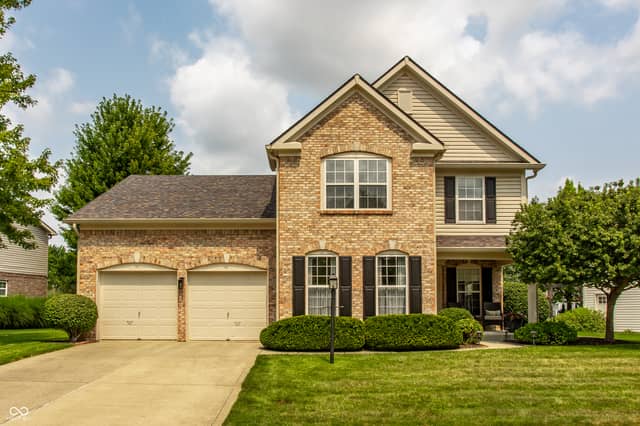 12464 Gladecrest Drive, Carmel, IN 46033, photo 3 of 42