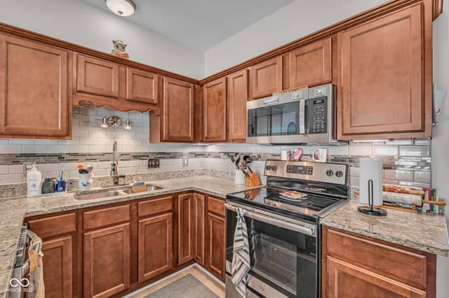 3898 S State Road 47, Crawfordsville, IN 47933, photo 5 of 58