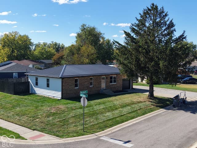 501 Woodruff Court, Seymour, IN 47274, photo 4 of 35