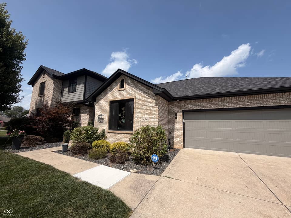 2225 Marina Court, Greenwood