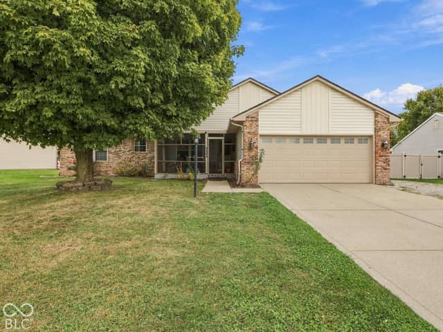 5664 Pine Knoll Boulevard, Noblesville, IN 46062, photo 3 of 55
