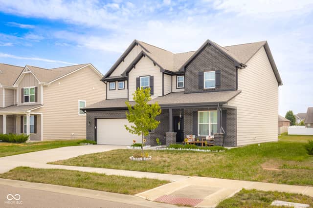 5717 Lauren Lane, Columbus, IN 47203, photo 5 of 66