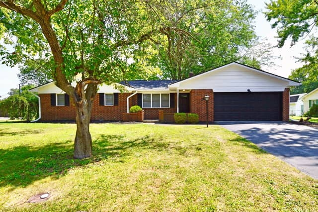 29 Parkwood Drive, Brownsburg, IN 46112, photo 5 of 45
