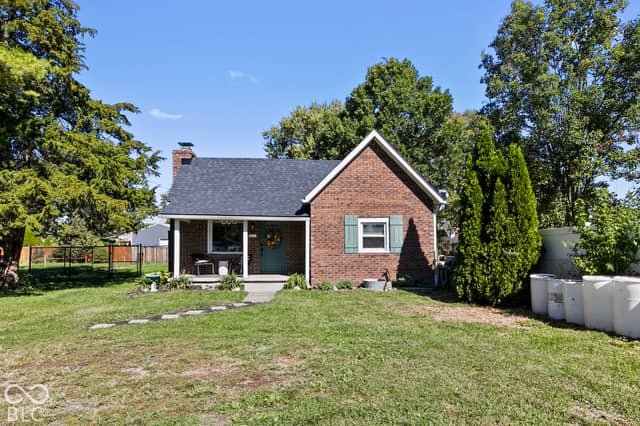 325 Walton Street, Atlanta, IN 46031, photo 2 of 39
