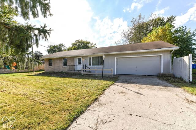 21 Golden Drive, Anderson, IN 46012, photo 2 of 29
