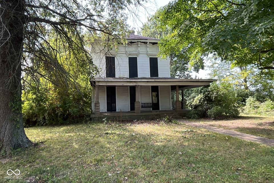 8301 Camby Road, Camby