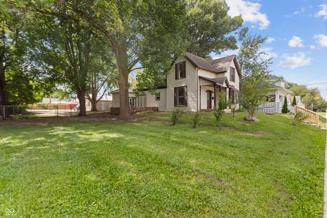 709 E Main Street, Greentown, IN 46936, photo 4 of 44