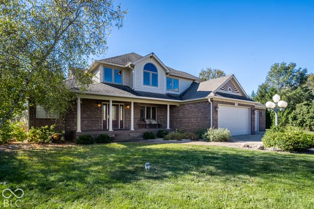 3634 N Hunters Court, Greenfield, IN 46140, photo 3 of 43