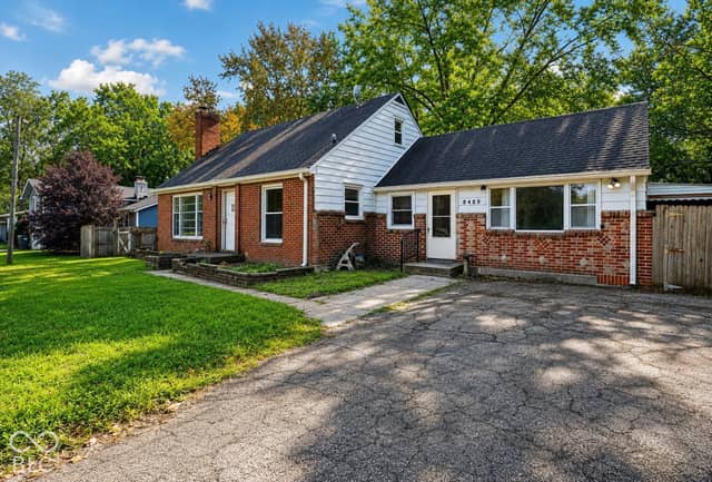 2425 W 66th Street, Indianapolis, IN 46268, photo 2 of 29