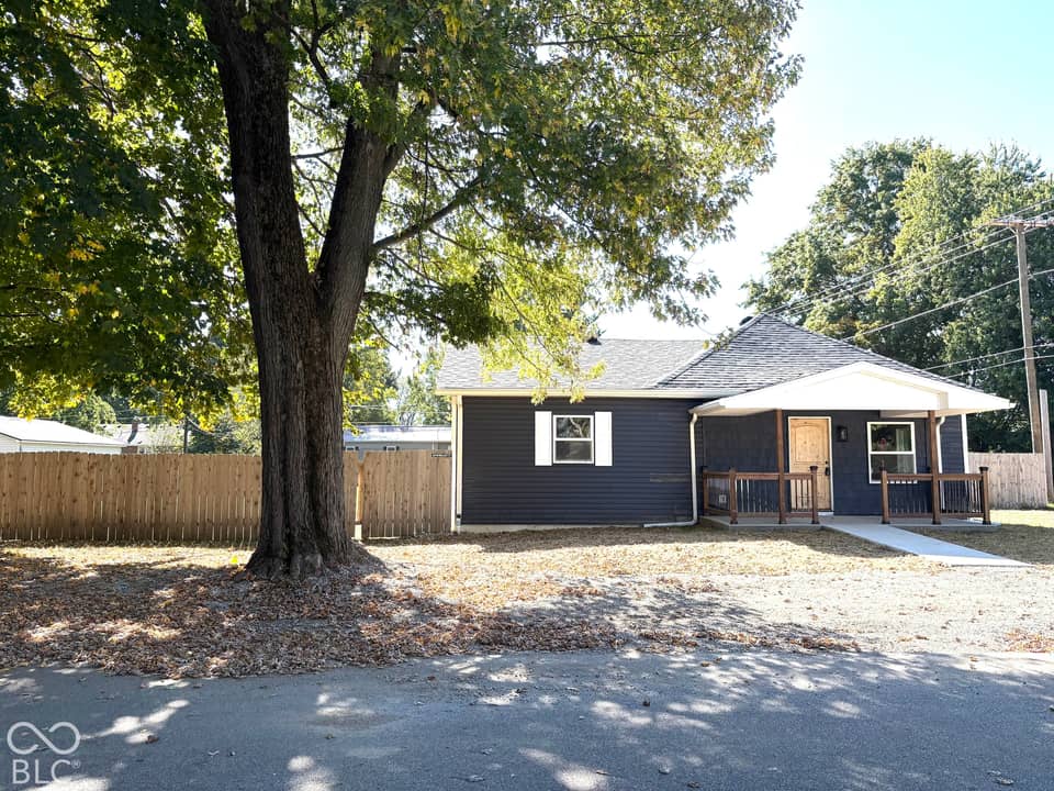 209 W Walnut Street, Waynetown, IN 47990, photo 1 of 27