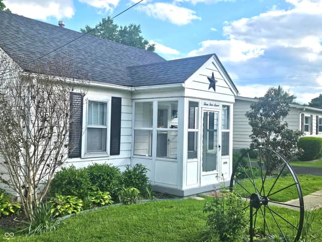 347 S Fern Street, Sellersburg, IN 47172, photo 5 of 31
