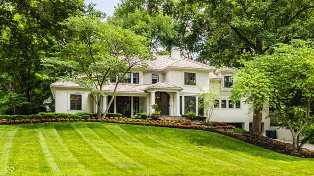 110 Bow Lane, Indianapolis, IN 46220, photo 2 of 67