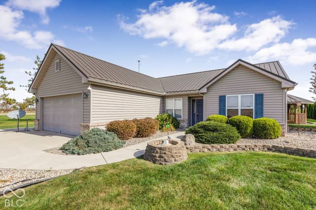 204 N 950 E, Greentown, IN 46936, photo 5 of 71