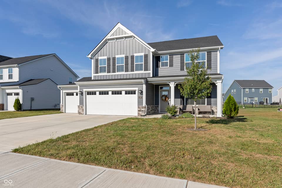 250 McNair Road, Whiteland, IN 46184, photo 1 of 56