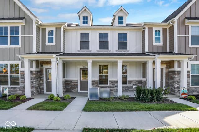 8538 Goldfinch Road, Brownsburg, IN 46112, photo 2 of 26