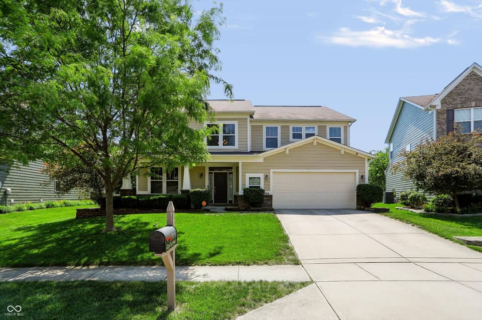15710 Chapel Park Drive E, Noblesville
