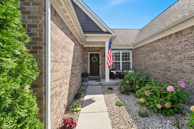 6413 Bastani Place, Indianapolis, IN 46237, photo 3 of 56