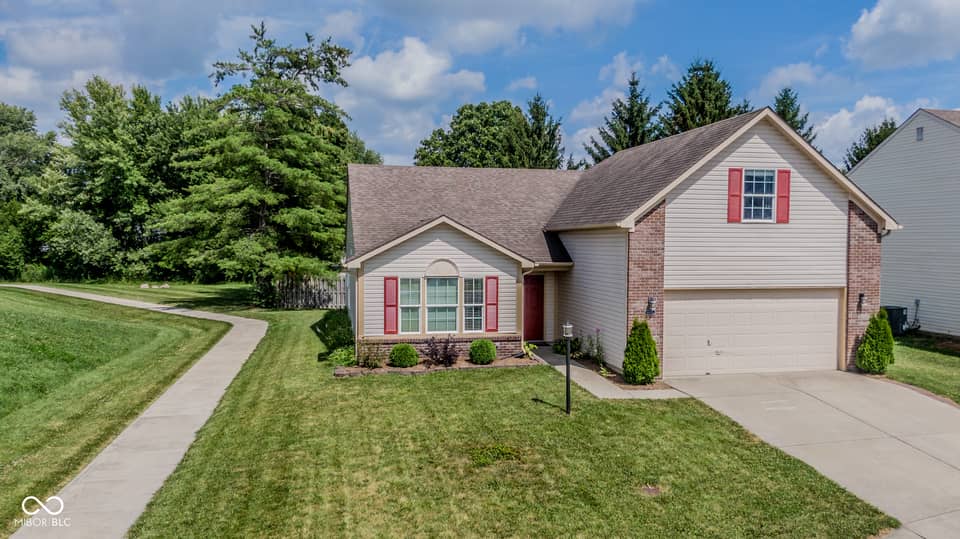 9105 Robey Meadows Lane, Indianapolis, IN 46234, photo 1 of 16