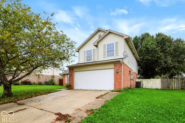 4001 Maple Manor Drive, Indianapolis, IN 46237, photo 3 of 43