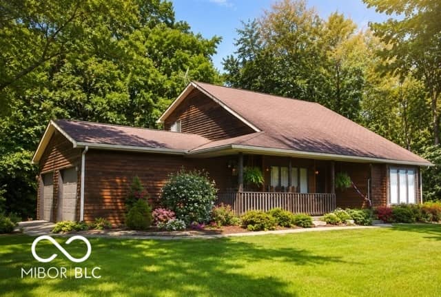 10840 E Heywood Street, Seymour, IN 47274, photo 1 of 22