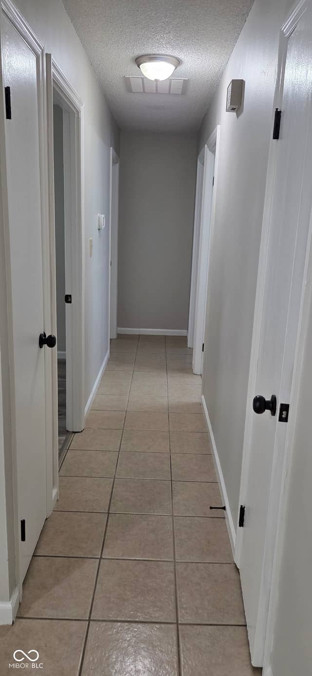 9445 Burrwood Circle, Indianapolis, IN 46235, photo 5 of 22