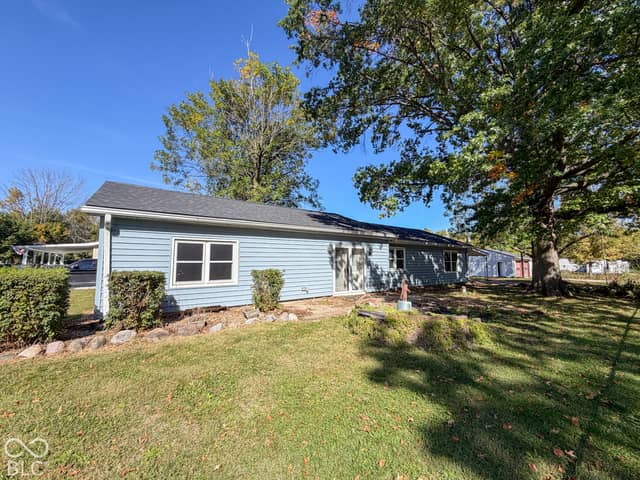 7402 Oak Avenue, Indianapolis, IN 46219, photo 3 of 44