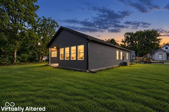 408 N Leavitt Street, Brazil, IN 47834, photo 3 of 35