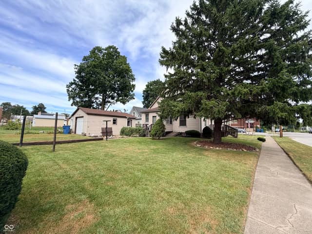 214 S Howard Street, Oxford, IN 47971, photo 5 of 37