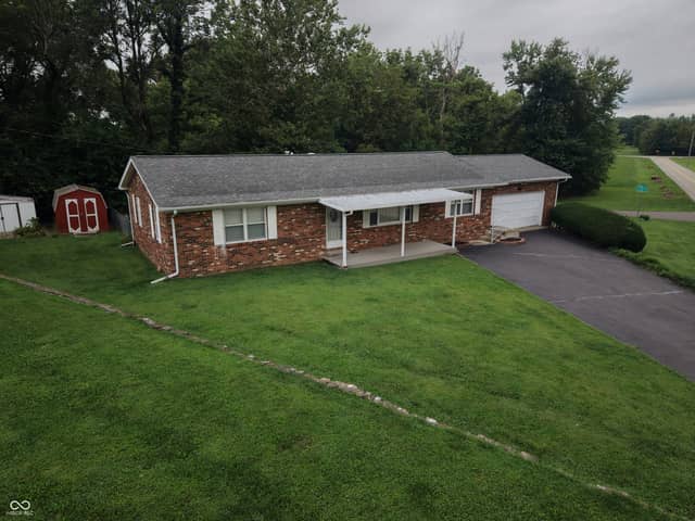707 N Davidson Street, Greensburg, IN 47240, photo 4 of 36