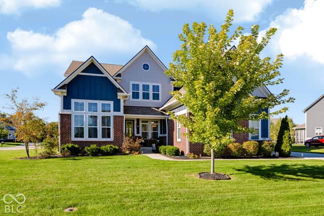 10428 Vermillion Drive, Fortville, IN 46040, photo 4 of 112