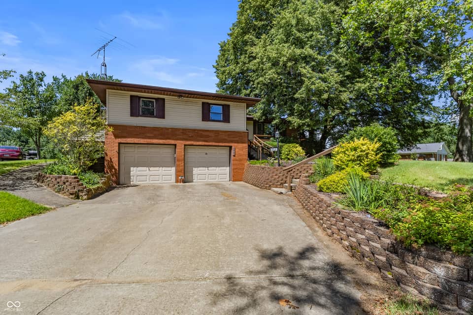 852 Knollwood Drive, Columbus