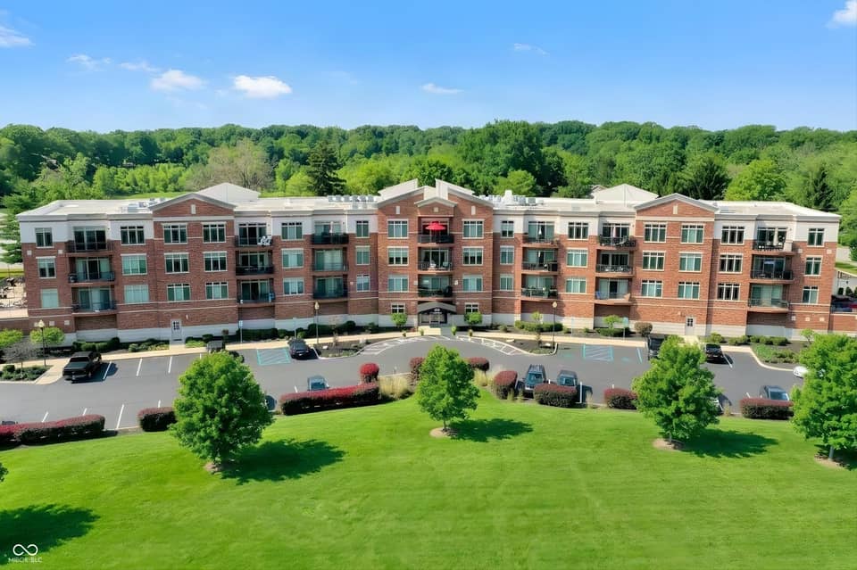 20971 Shoreline Court #215, Noblesville
