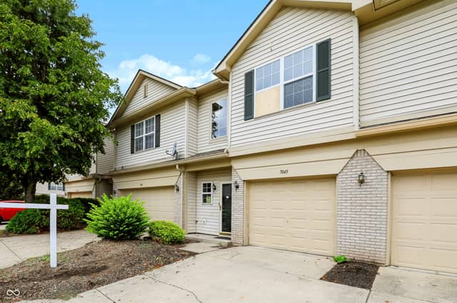 7045 Gavin Drive, Indianapolis, IN 46217, photo 4 of 37