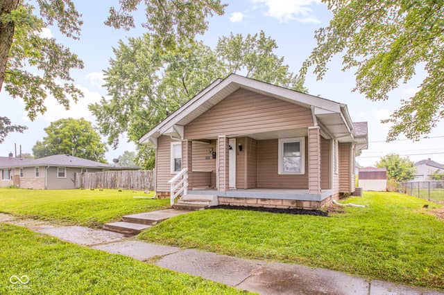 2509 Lincoln Street, Anderson, IN 46016, photo 2 of 33