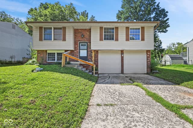 10401 Mercury Drive, Indianapolis, IN 46229, photo 2 of 37