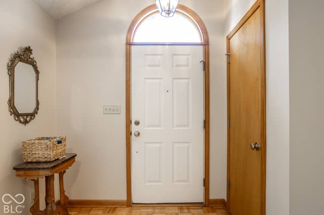 1026 Plum Street, Brownsburg, IN 46112, photo 5 of 34
