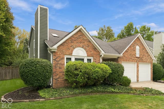 8219 Castle Ridge, Indianapolis, IN 46256, photo 4 of 50