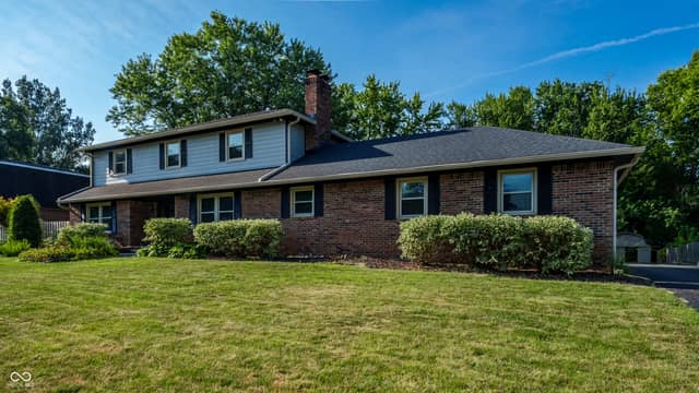 7313 Highburry Drive, Indianapolis, IN 46256, photo 5 of 48