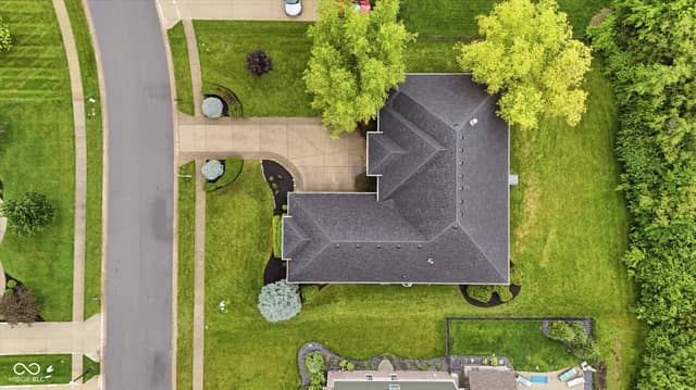 5913 Chartwell Drive, Bargersville, IN 46106, photo 5 of 53