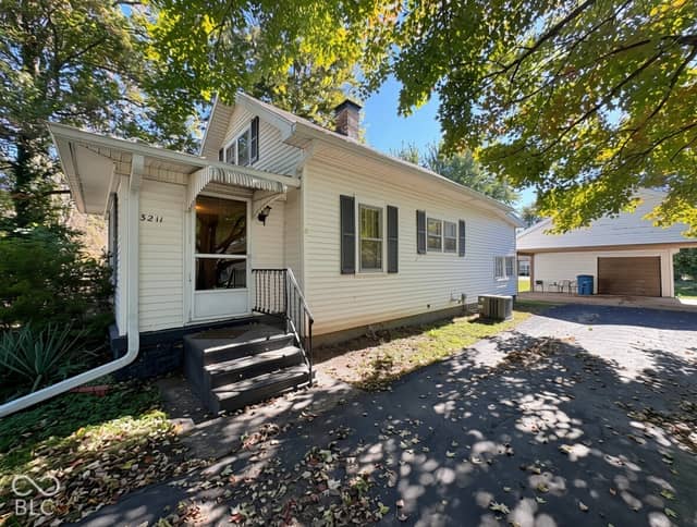 3211 Harrison Avenue, Terre Haute, IN 47803, photo 4 of 29