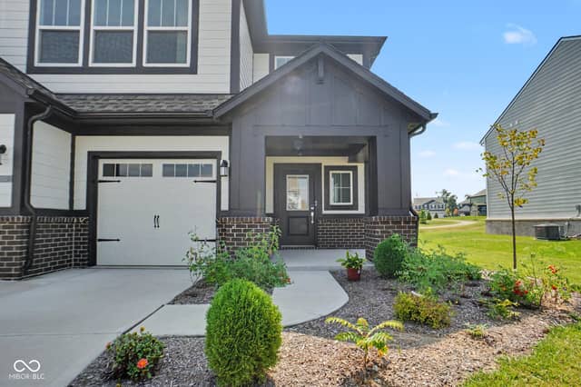 4357 Red Pine Drive, Bargersville, IN 46106, photo 2 of 41