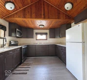 5711 W County Road 1070 N, Gaston, IN 47342, photo 3 of 15