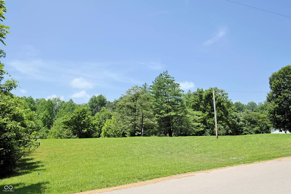9950 S Chapel Hill Road, Heltonville