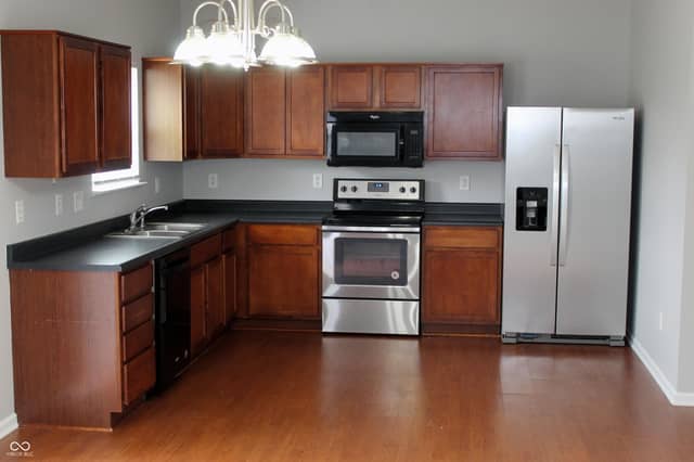 6455 Enclave Boulevard, Greenwood, IN 46143, photo 4 of 24