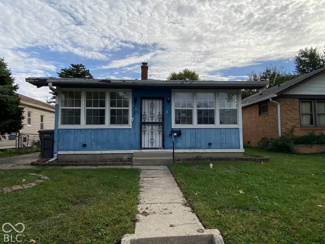 2161 N Dequincy Street, Indianapolis, IN 46218, photo 2 of 17