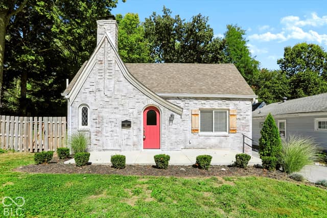 132 W 41st Street, Indianapolis, IN 46208, photo 2 of 55