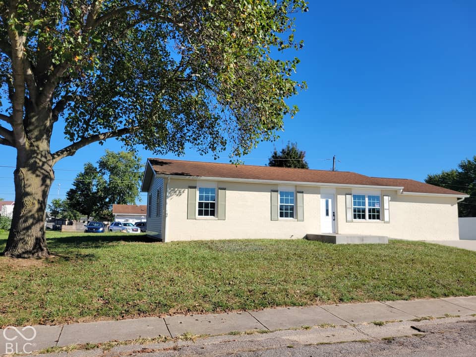 805 Holiday Drive, Seymour, IN 47274, photo 1 of 27